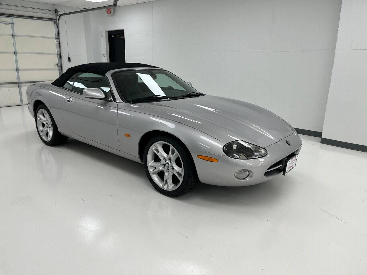 2004 JAGUAR XK8