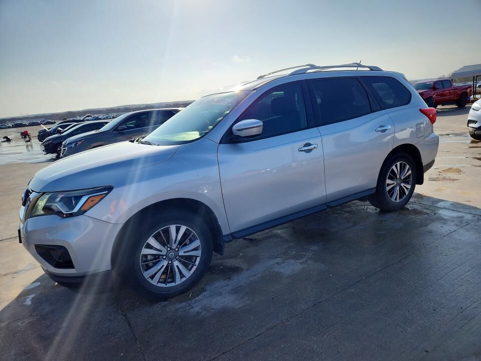 2018 NISSAN Pathfinder