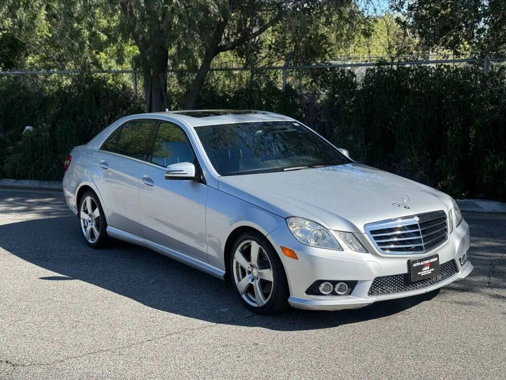 2010 MERCEDES-BENZ E-Class
