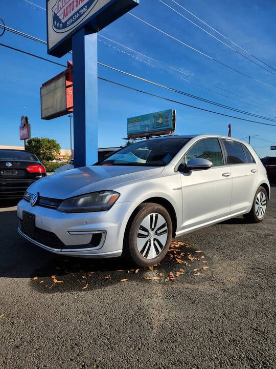 2016 VOLKSWAGEN e-Golf