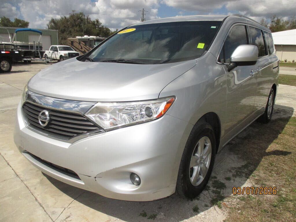 2017 NISSAN Quest