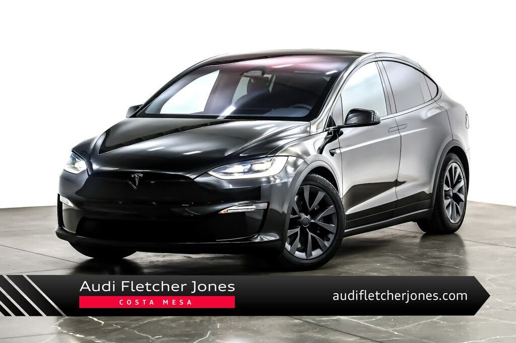 2024 TESLA Model X