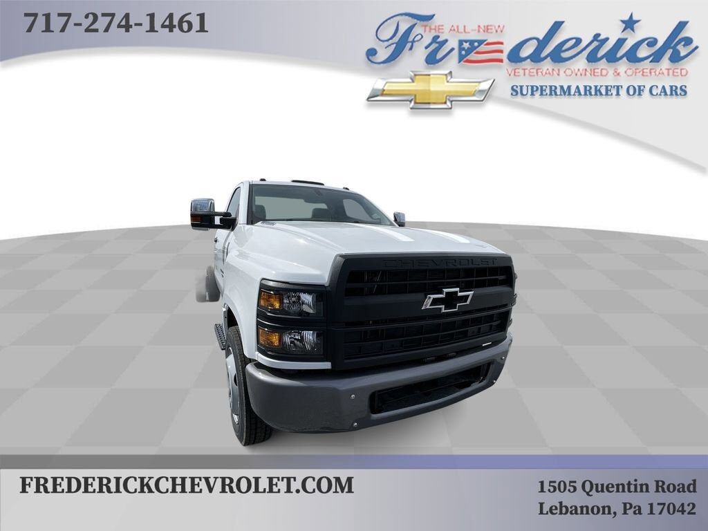 2023 GMC Silverado Medium Duty