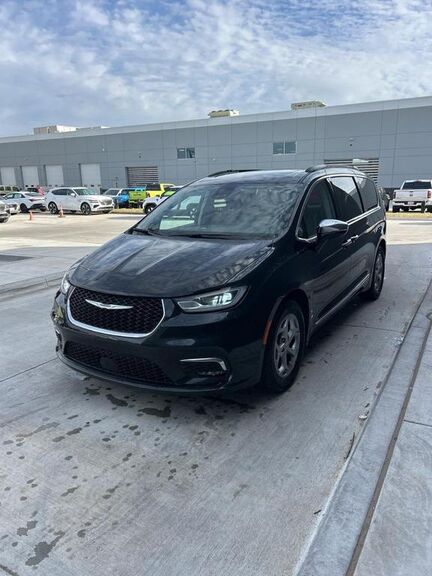 2023 CHRYSLER Pacifica