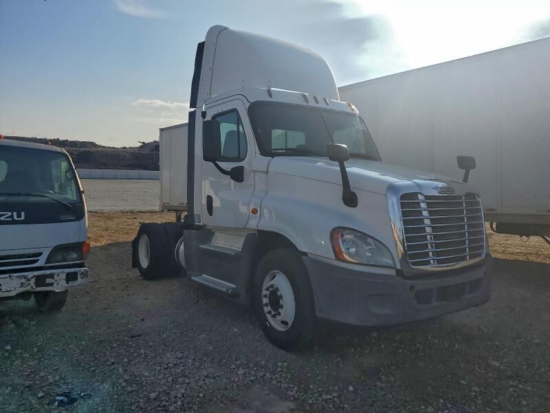 2015 FREIGHTLINER Cascadia