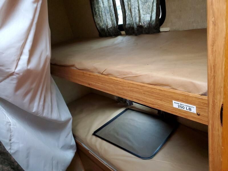 2013 SKYLINE CORPORATION Skyline Corporation