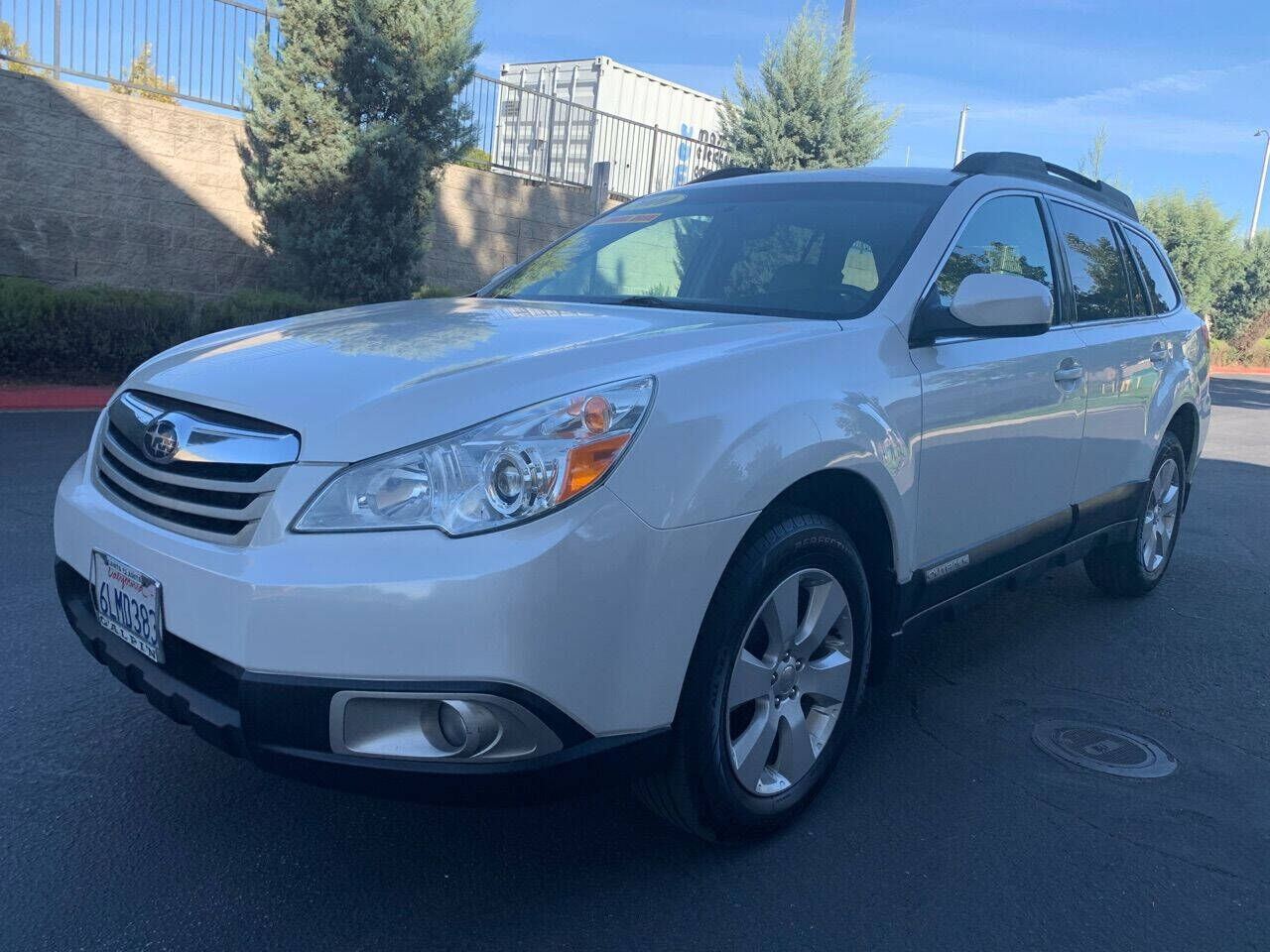 2010 SUBARU Outback
