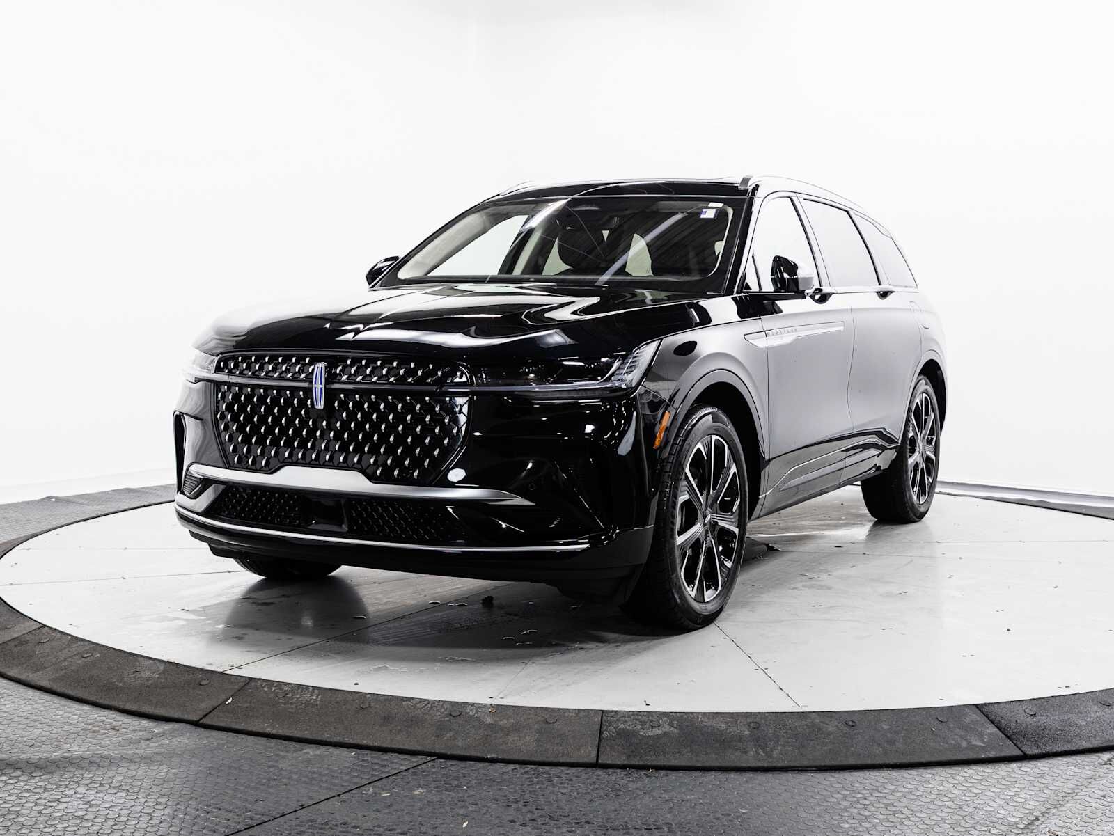 2025 LINCOLN Nautilus