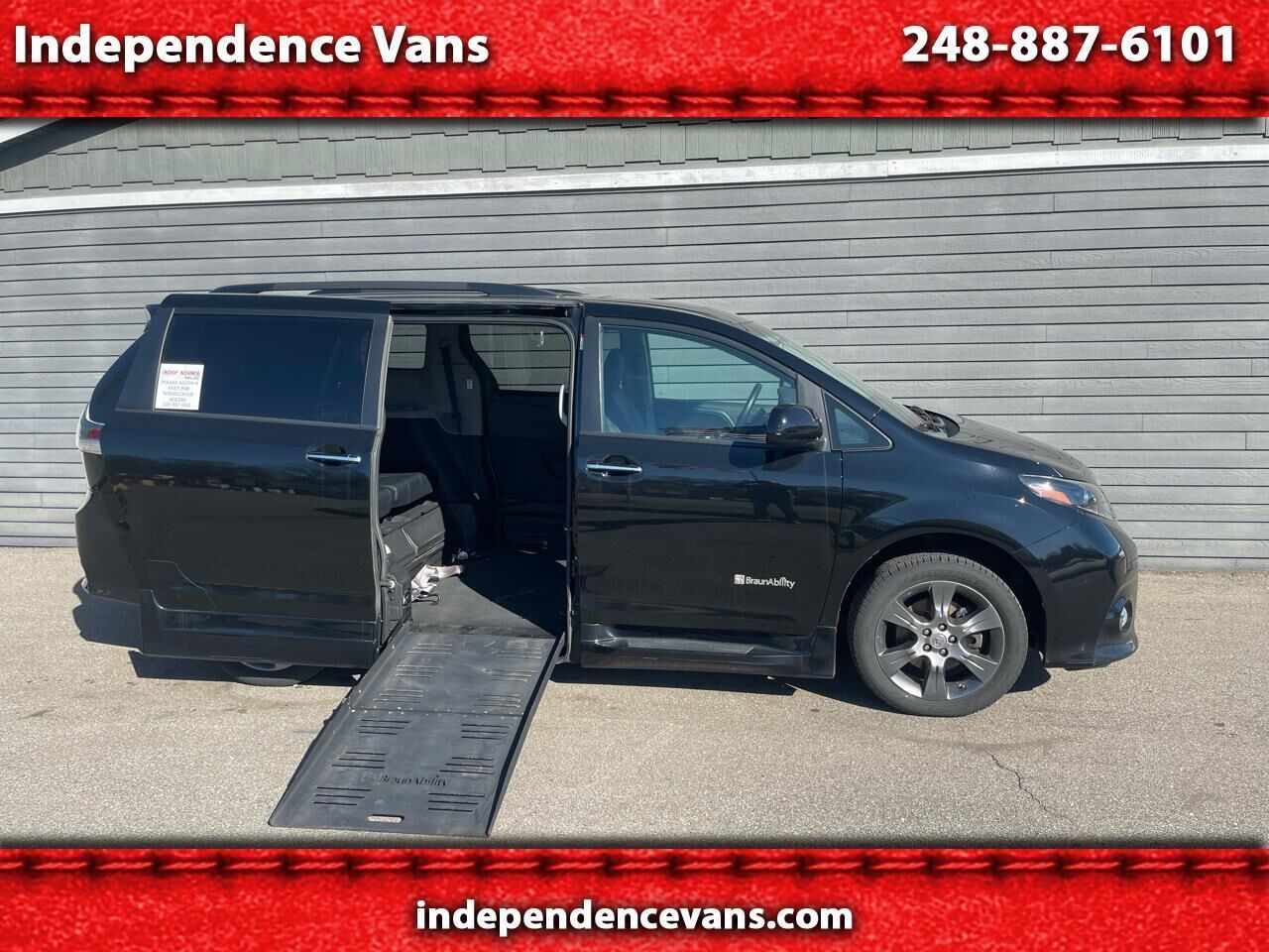2015 TOYOTA Sienna