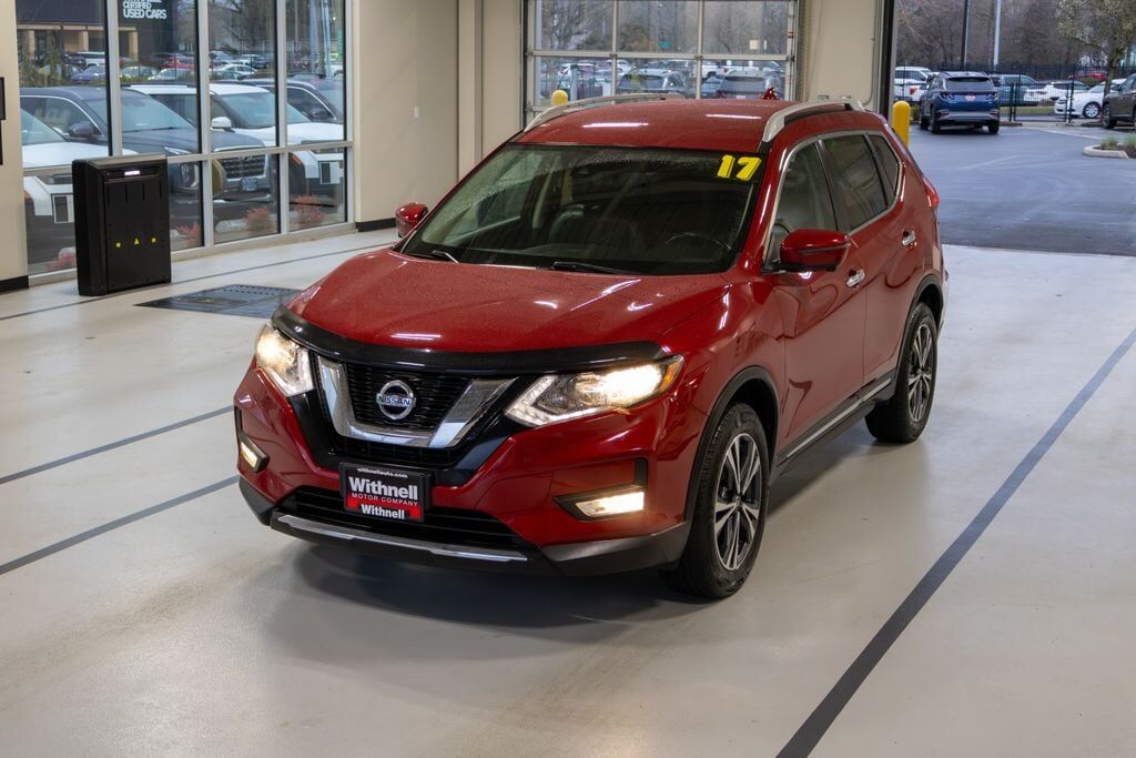 2017 NISSAN Rogue