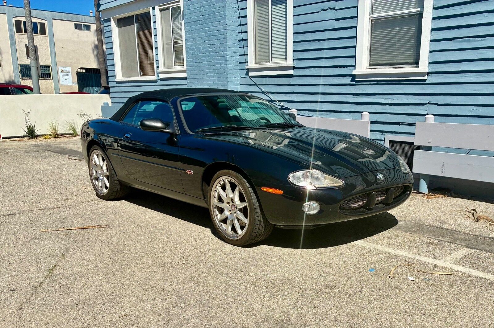Jaguar XKR