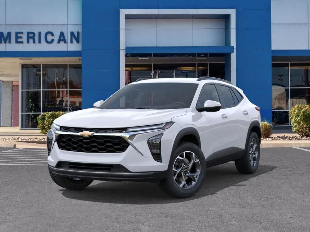 2026 CHEVROLET Trax