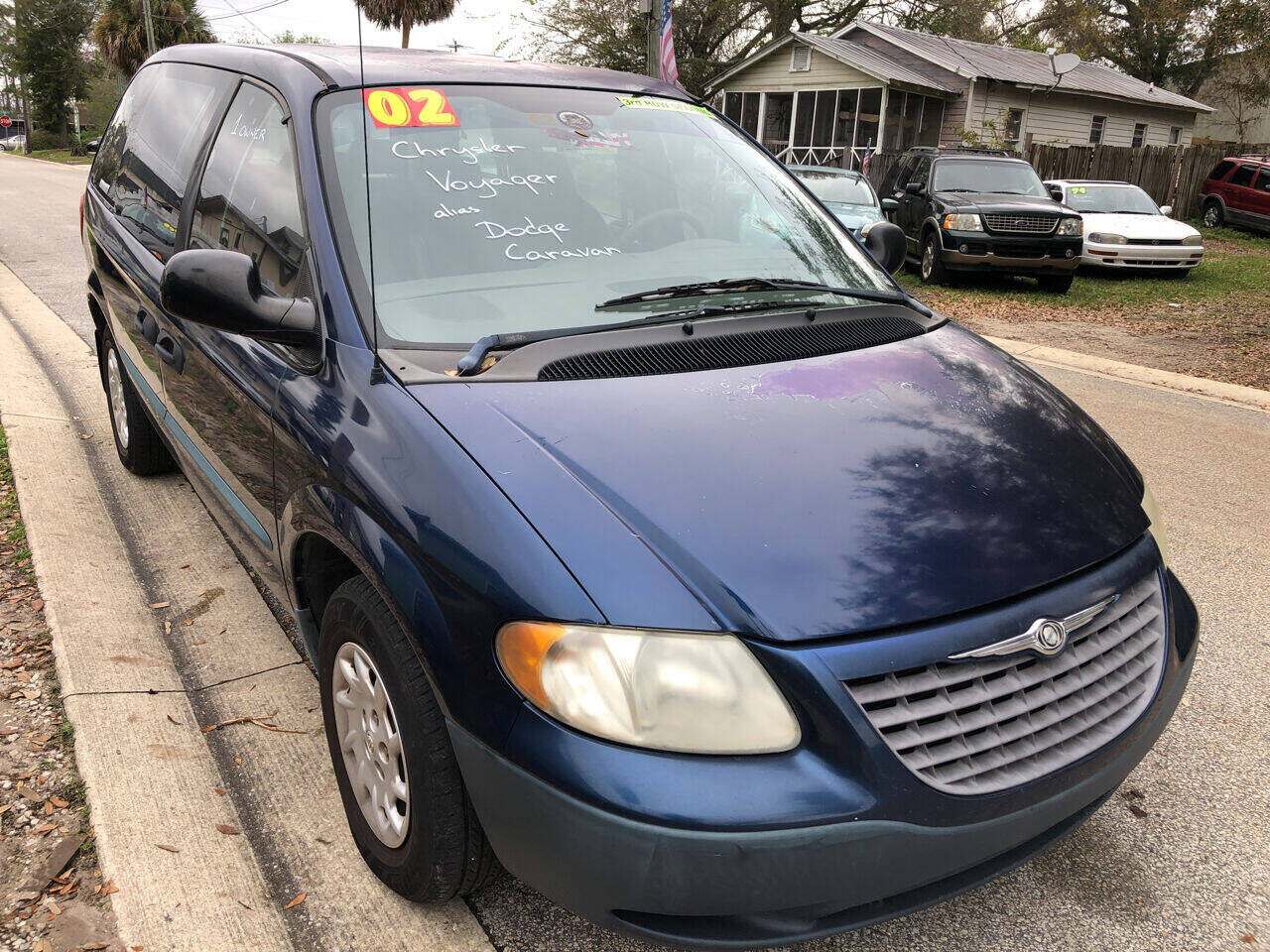 2002 CHRYSLER Voyager