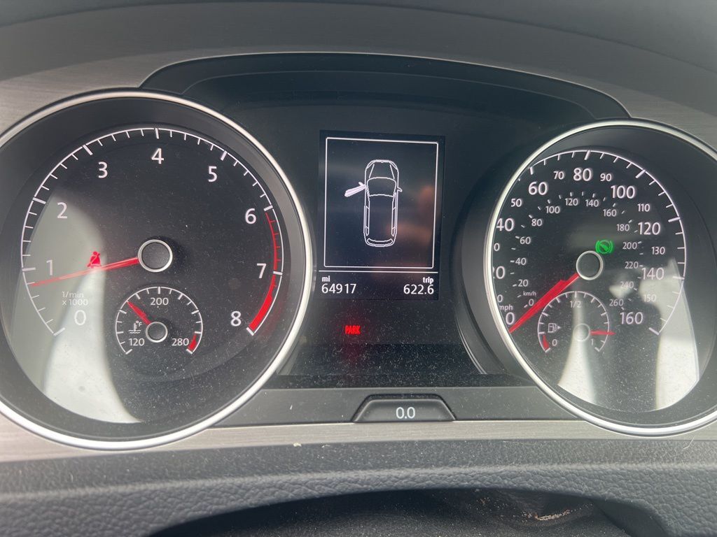 2016 VOLKSWAGEN Golf SportWagen