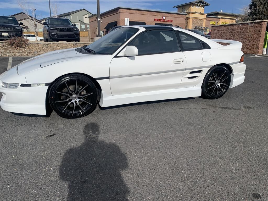 Toyota MR2