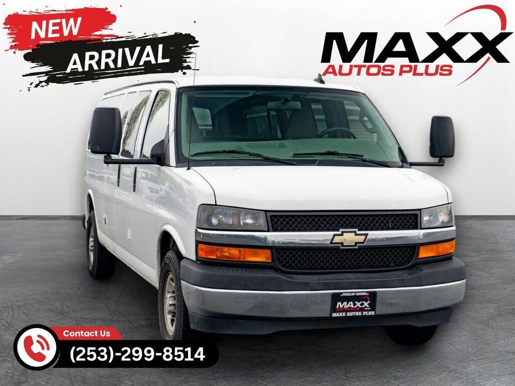 2017 CHEVROLET Express