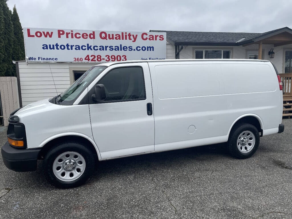 2011 CHEVROLET Express