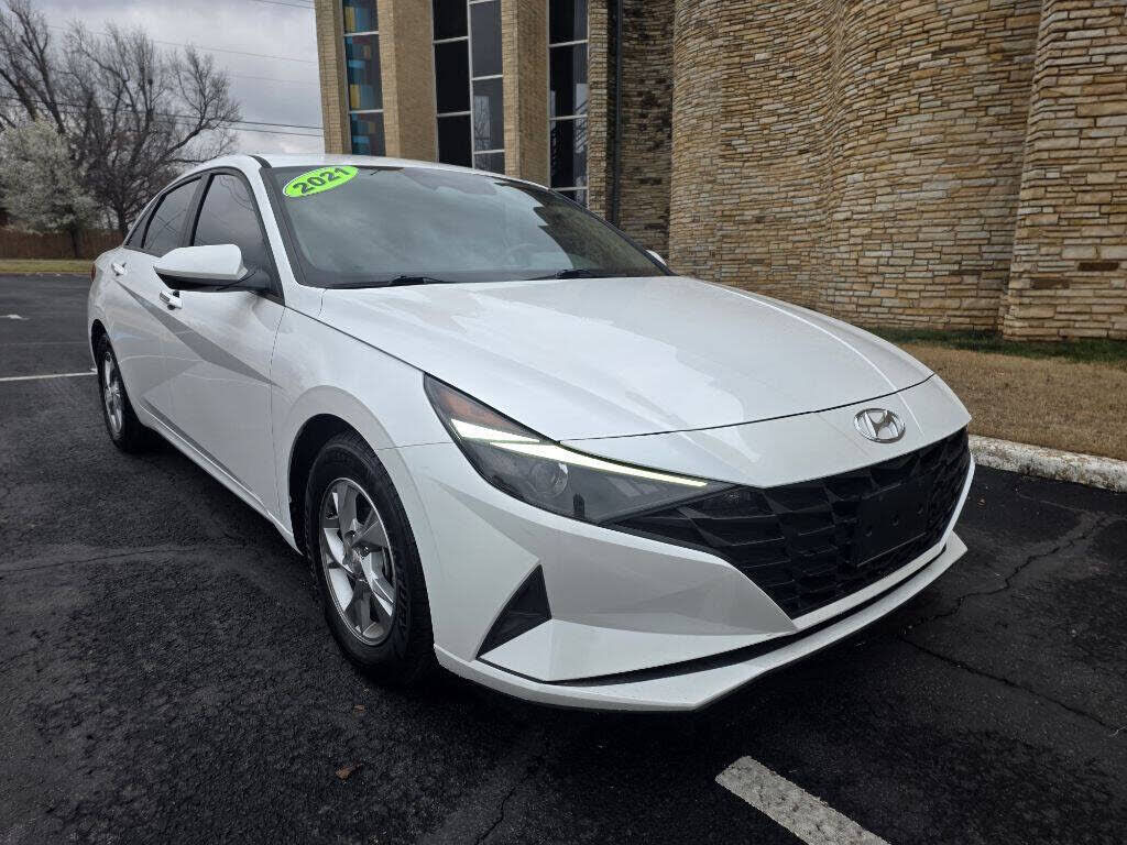 2021 HYUNDAI Elantra