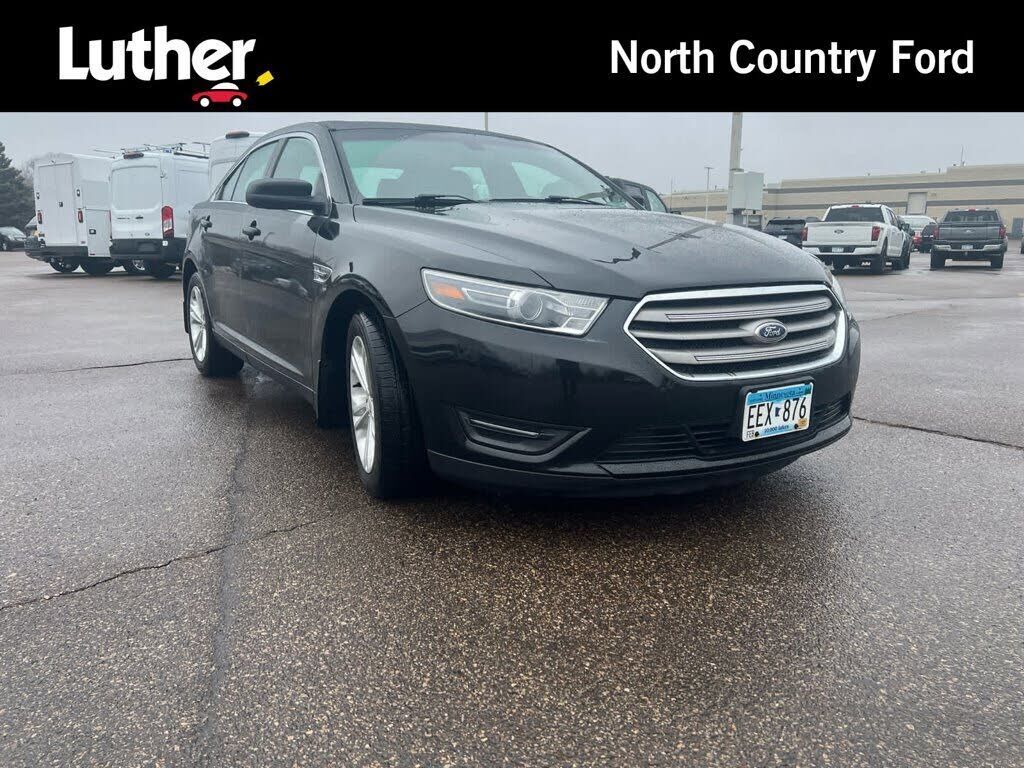 2015 FORD Taurus