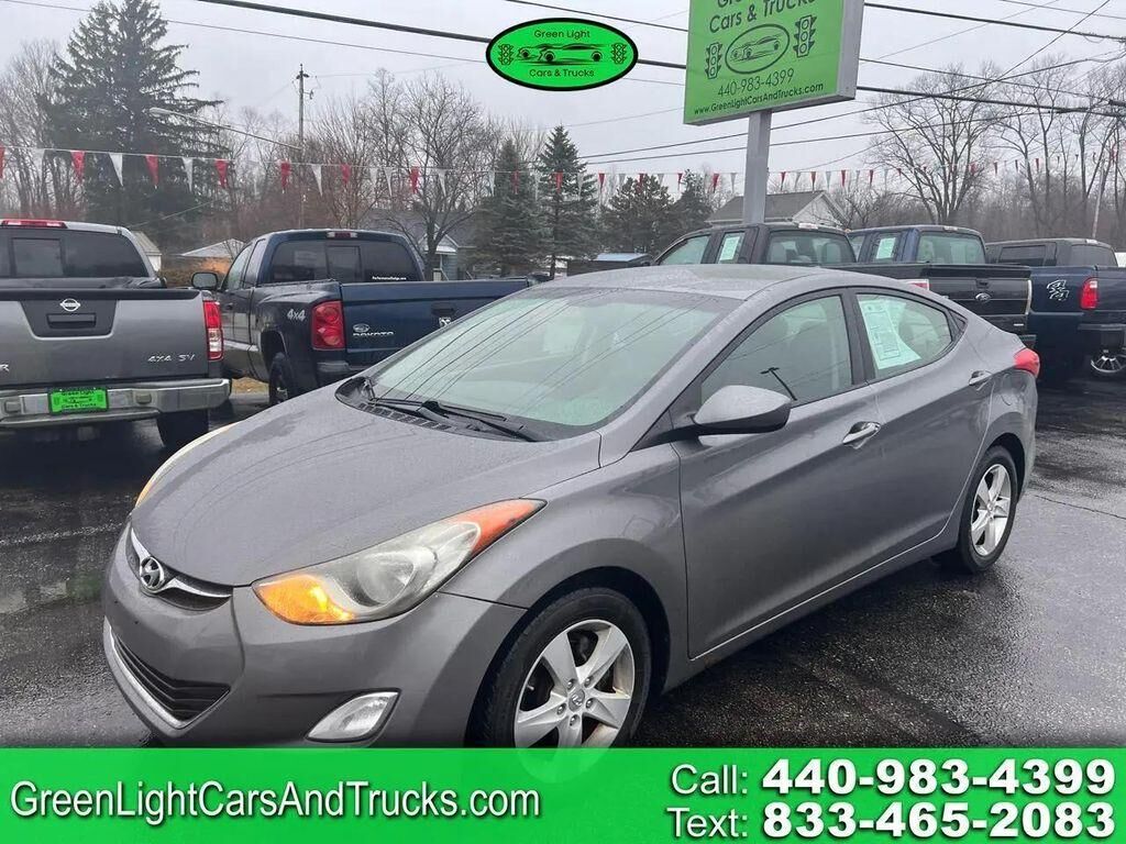 2012 HYUNDAI Elantra