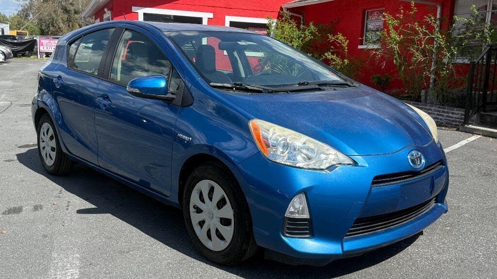 2014 TOYOTA Prius