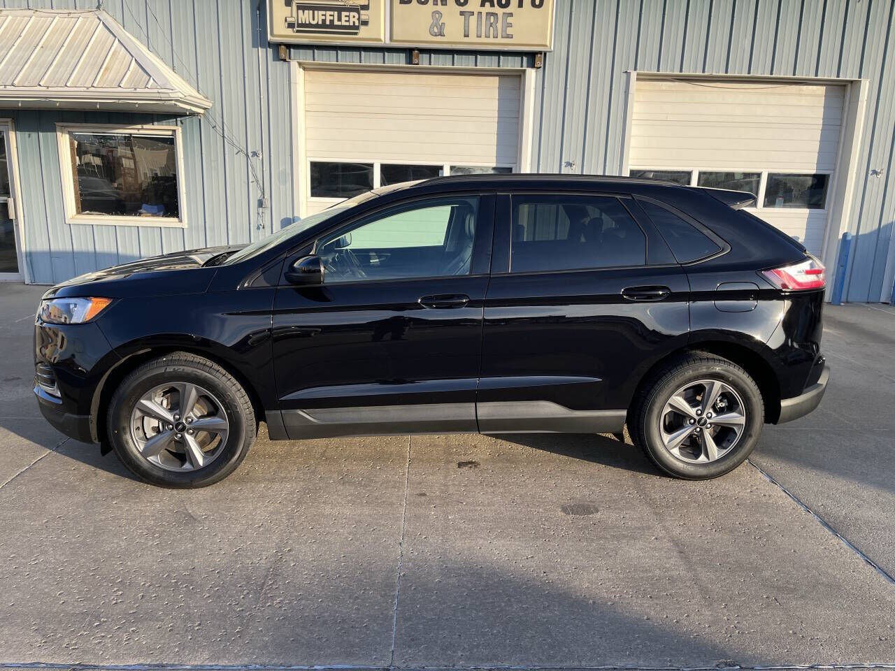 2024 FORD Edge