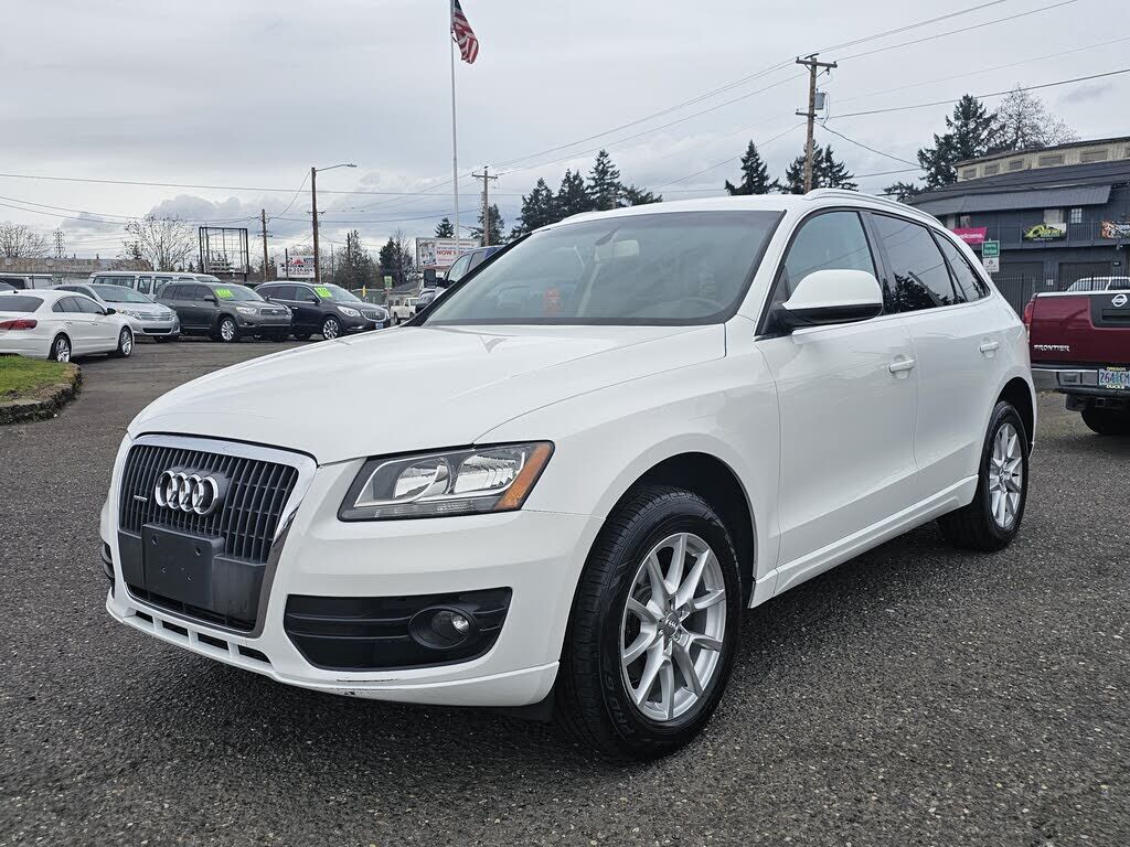 2011 AUDI Q5