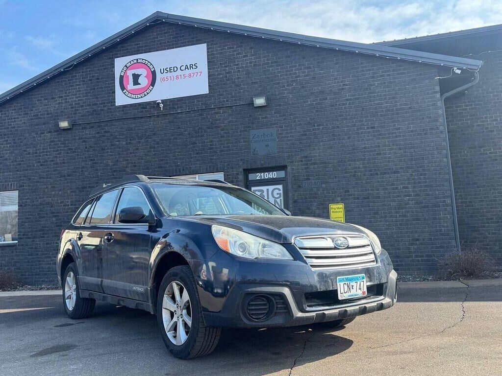 2014 SUBARU Outback