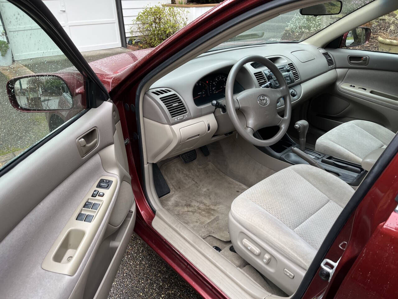 2004 TOYOTA Camry
