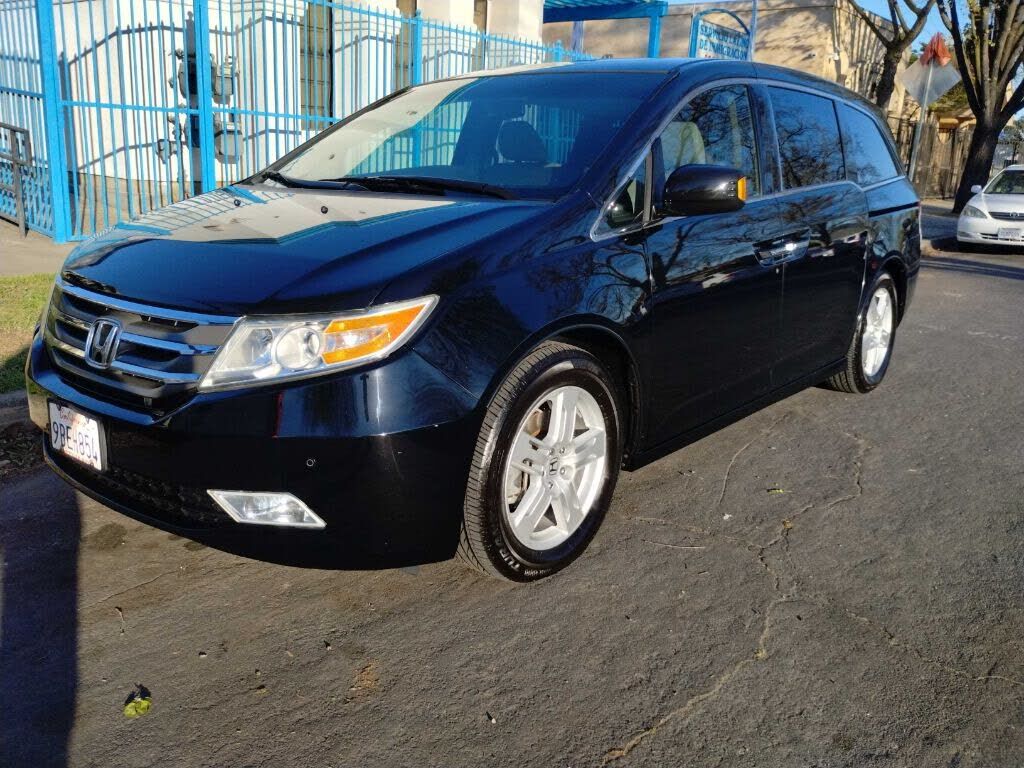 2012 HONDA Odyssey