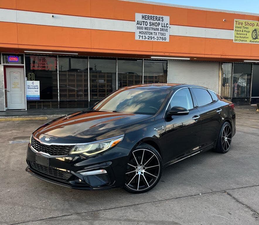 2019 KIA Optima