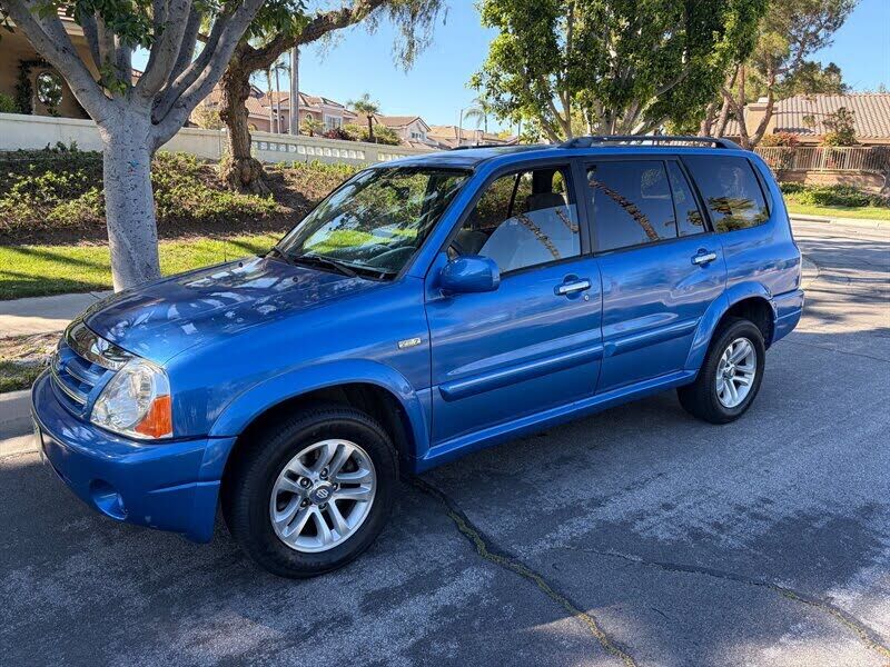 Suzuki XL7