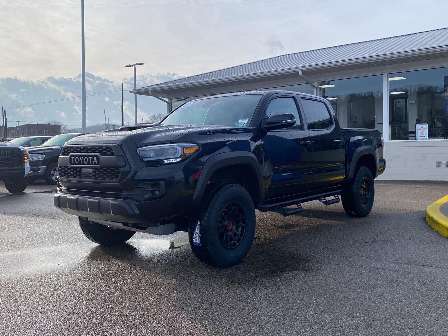 2023 TOYOTA Tacoma
