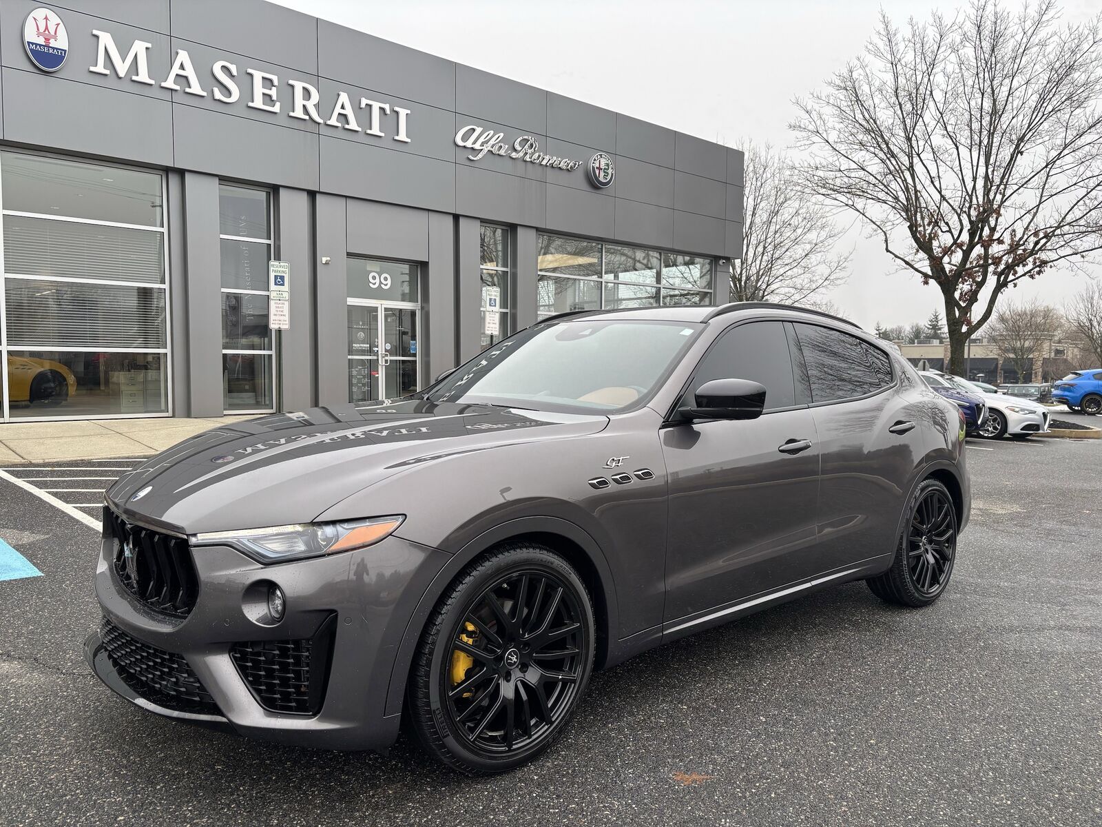2022 MASERATI Levante
