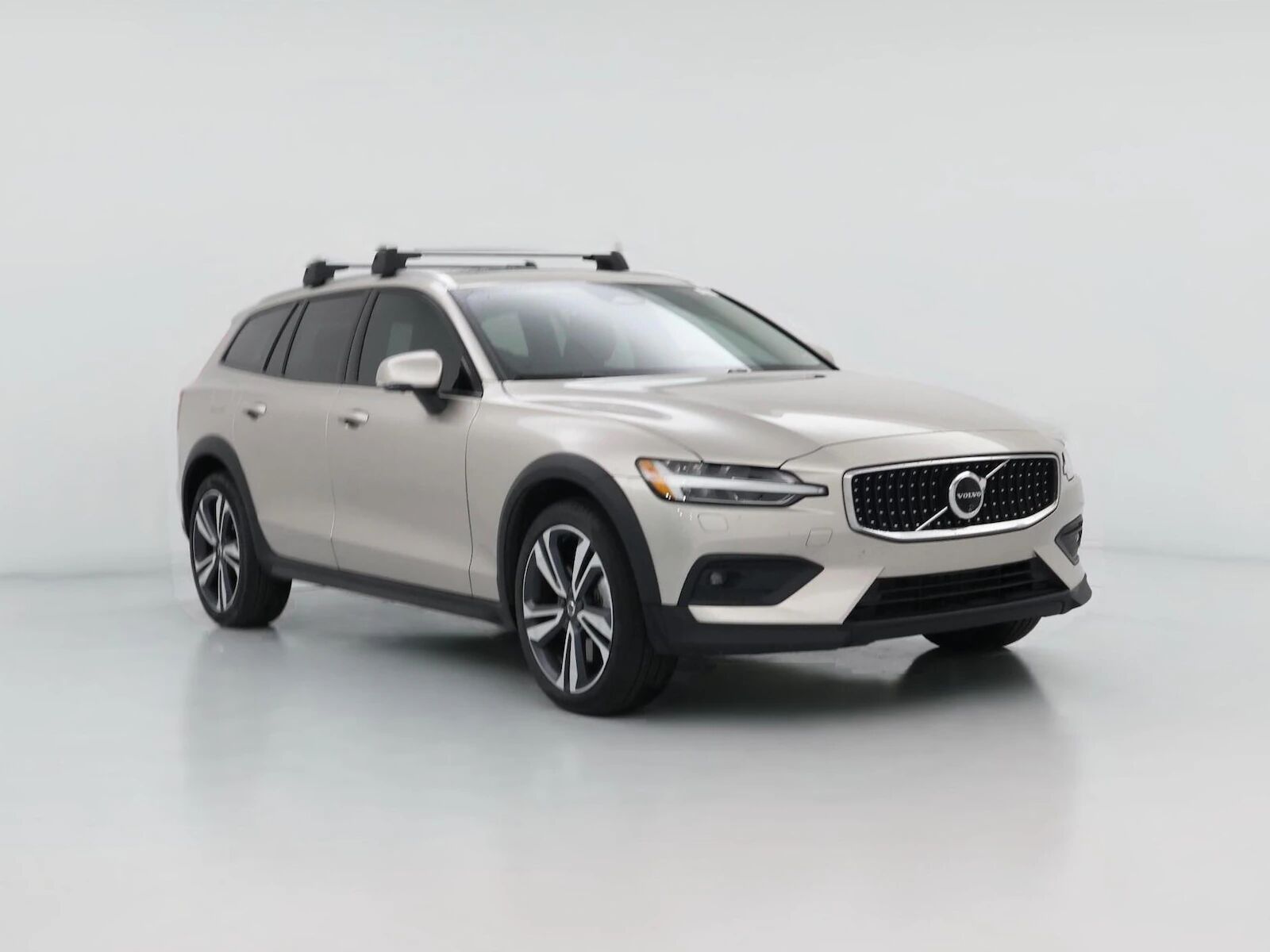 2024 VOLVO V60CC