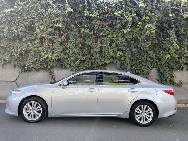2014 LEXUS ES