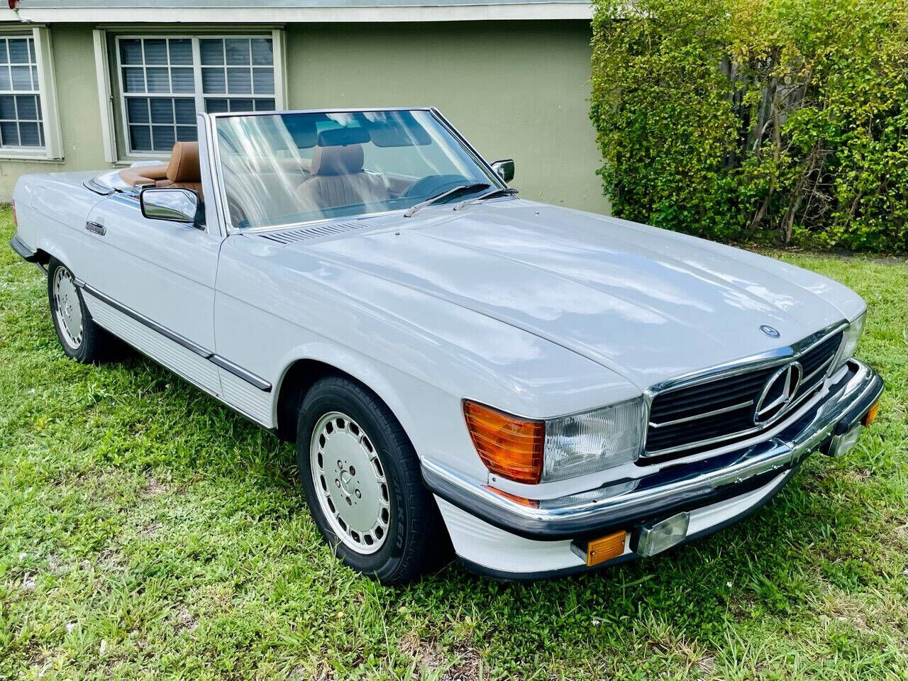 1989 MERCEDES-BENZ 560