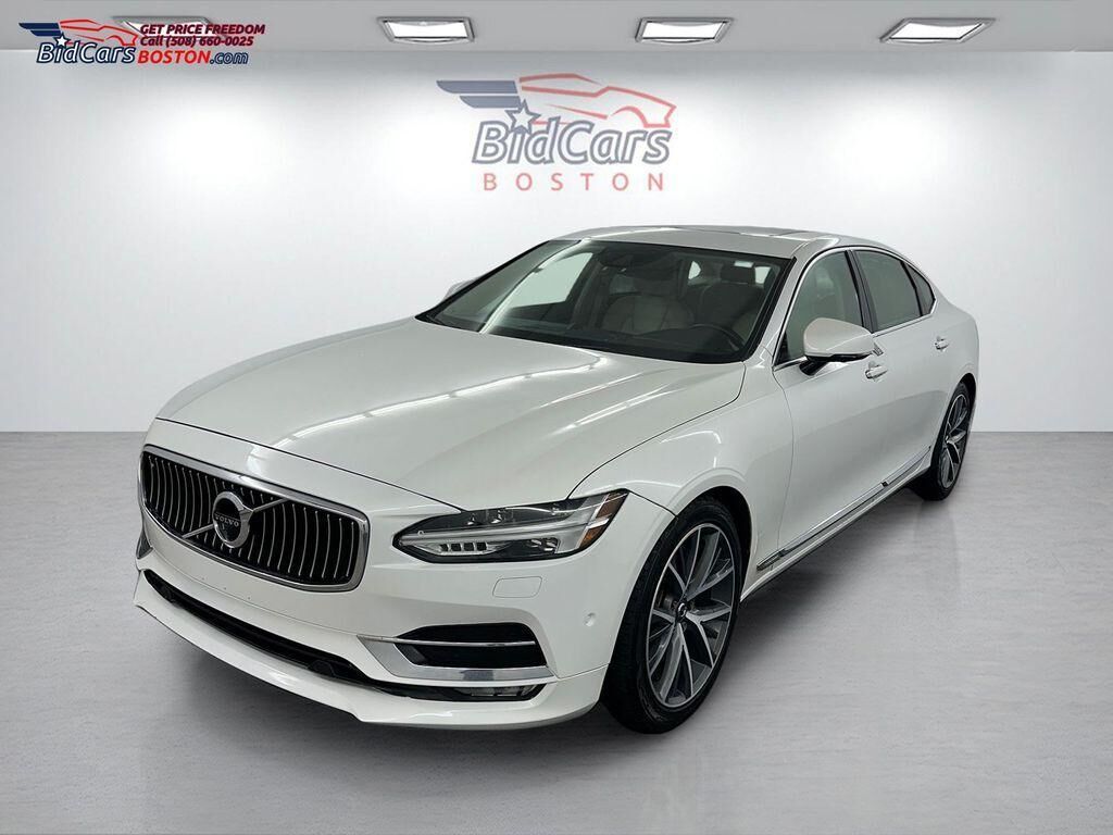 2018 VOLVO S90