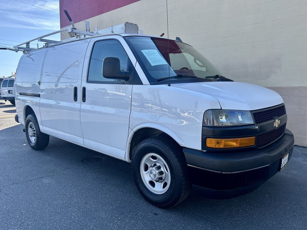 2019 CHEVROLET Express
