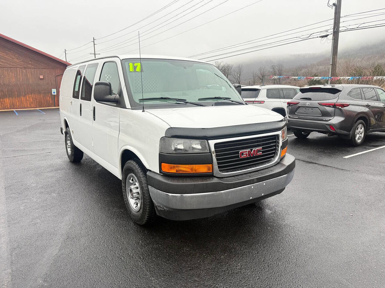 2017 GMC Savana