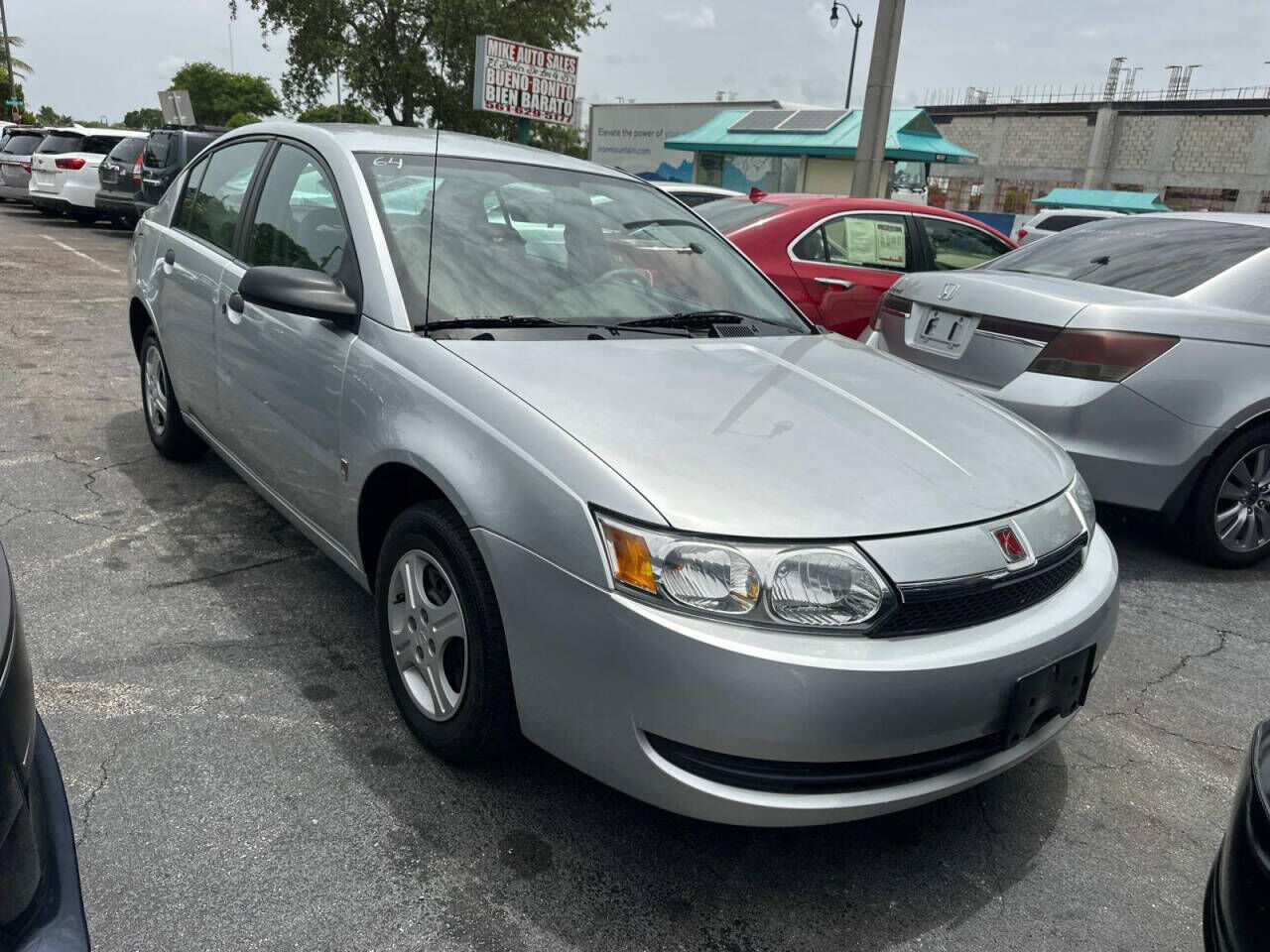 2003 SATURN Ion