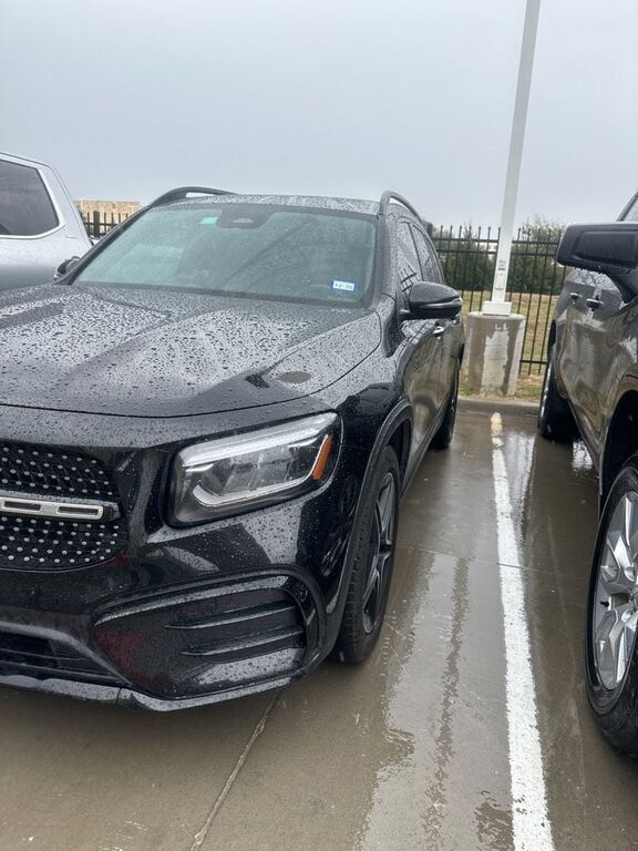 2024 MERCEDES-BENZ GLB-Class