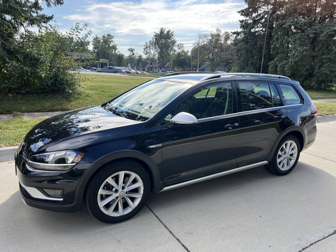 2018 VOLKSWAGEN Golf Alltrack