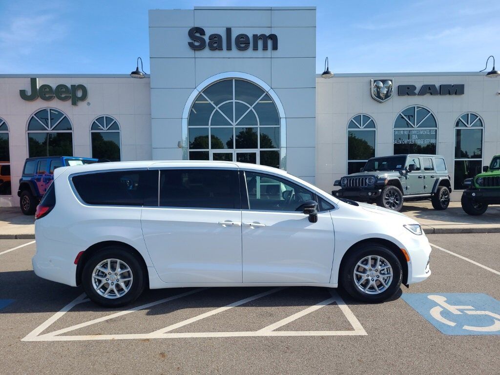 2025 CHRYSLER Pacifica