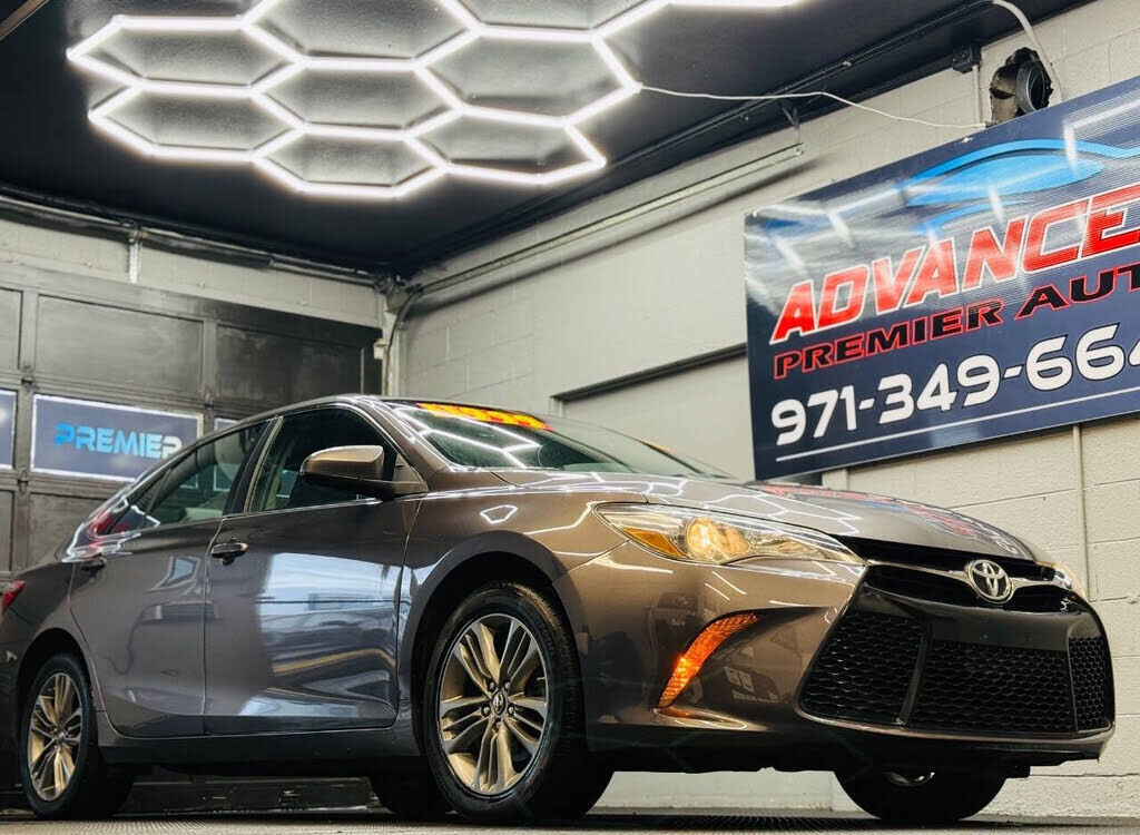 2017 TOYOTA Camry