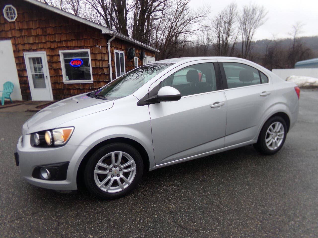 2012 CHEVROLET Sonic