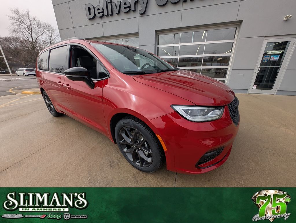 2026 CHRYSLER Pacifica