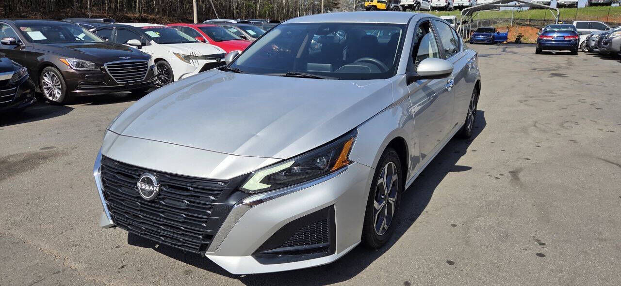 2023 NISSAN Altima