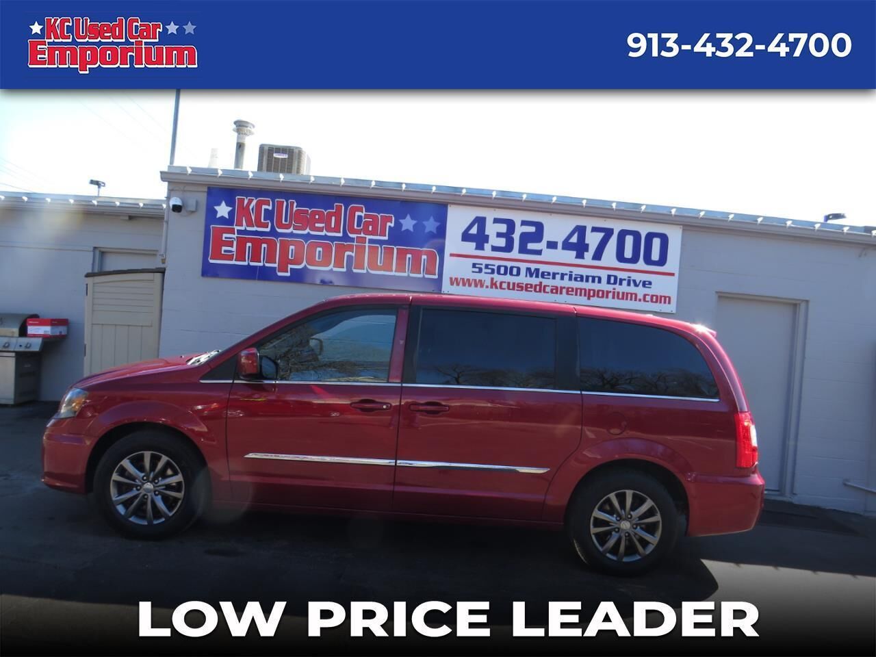 2016 CHRYSLER Town and Country