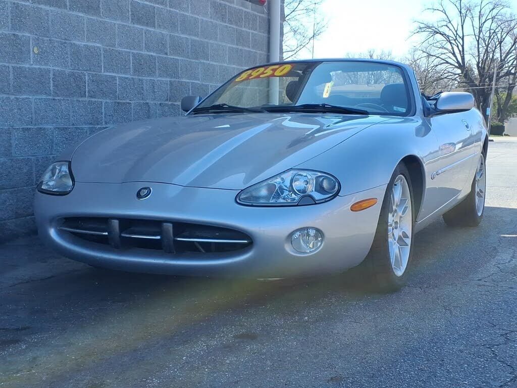 2002 JAGUAR XK8